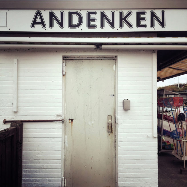 Wegweiser: Laboe